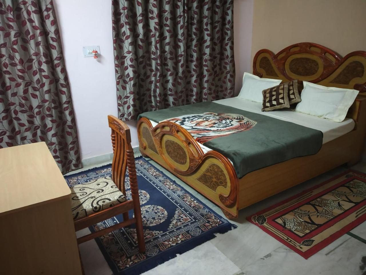 Pratibha Home Stay Jabalpur Exterior foto
